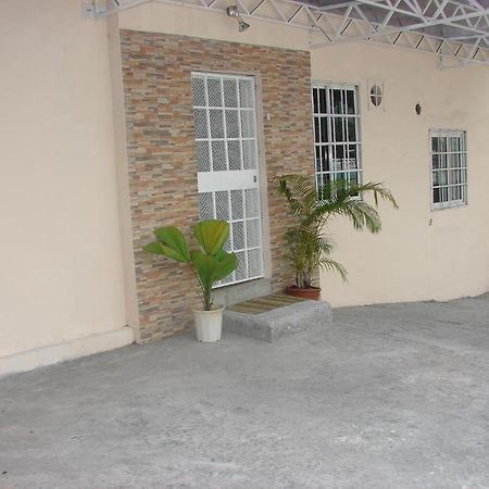 פנמה סיטי Hostal Gemar מראה חיצוני תמונה