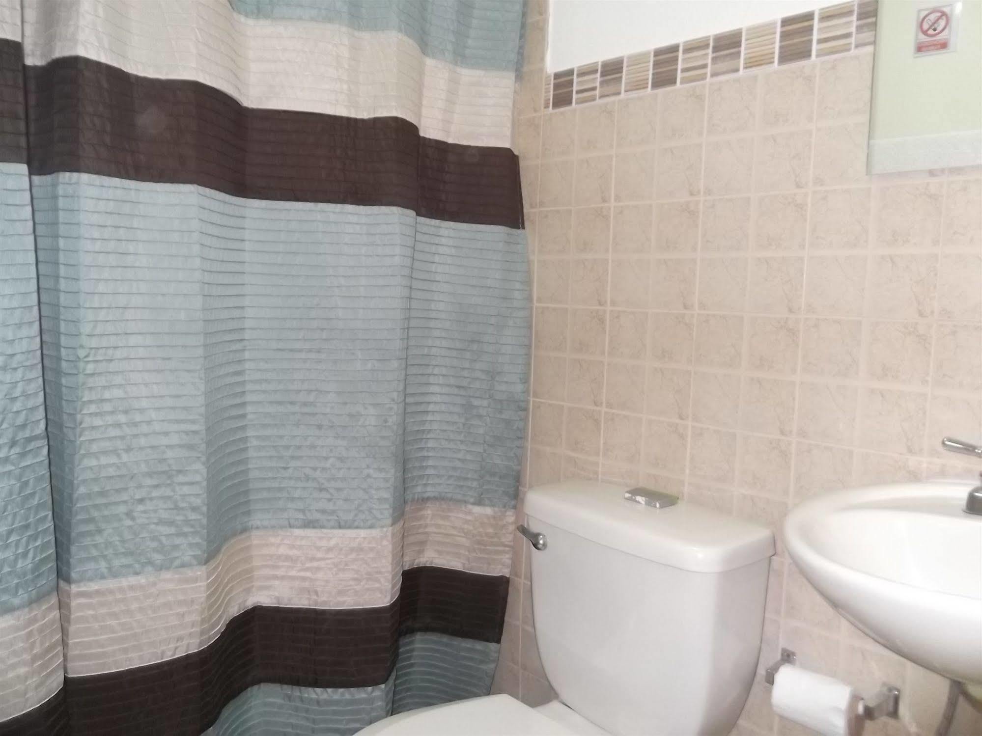 פנמה סיטי Hostal Gemar מראה חיצוני תמונה